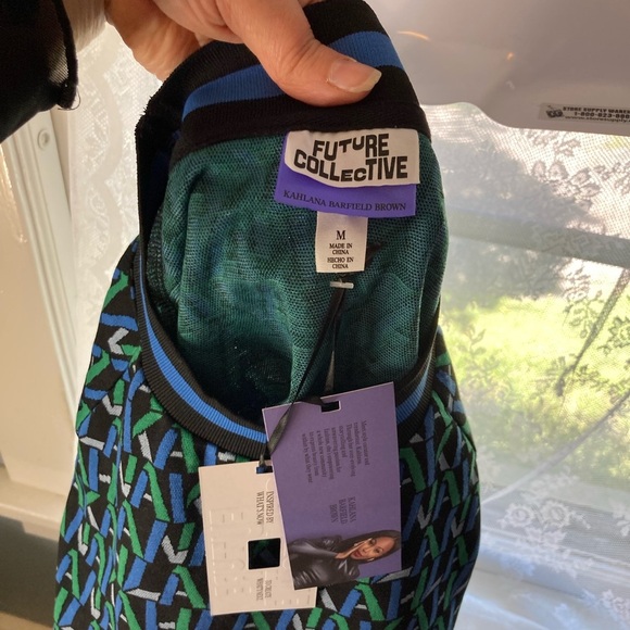 Future Collection Crop Top Stylish Women's Black, Blue and Green NWT! M - Picture 3 of 3